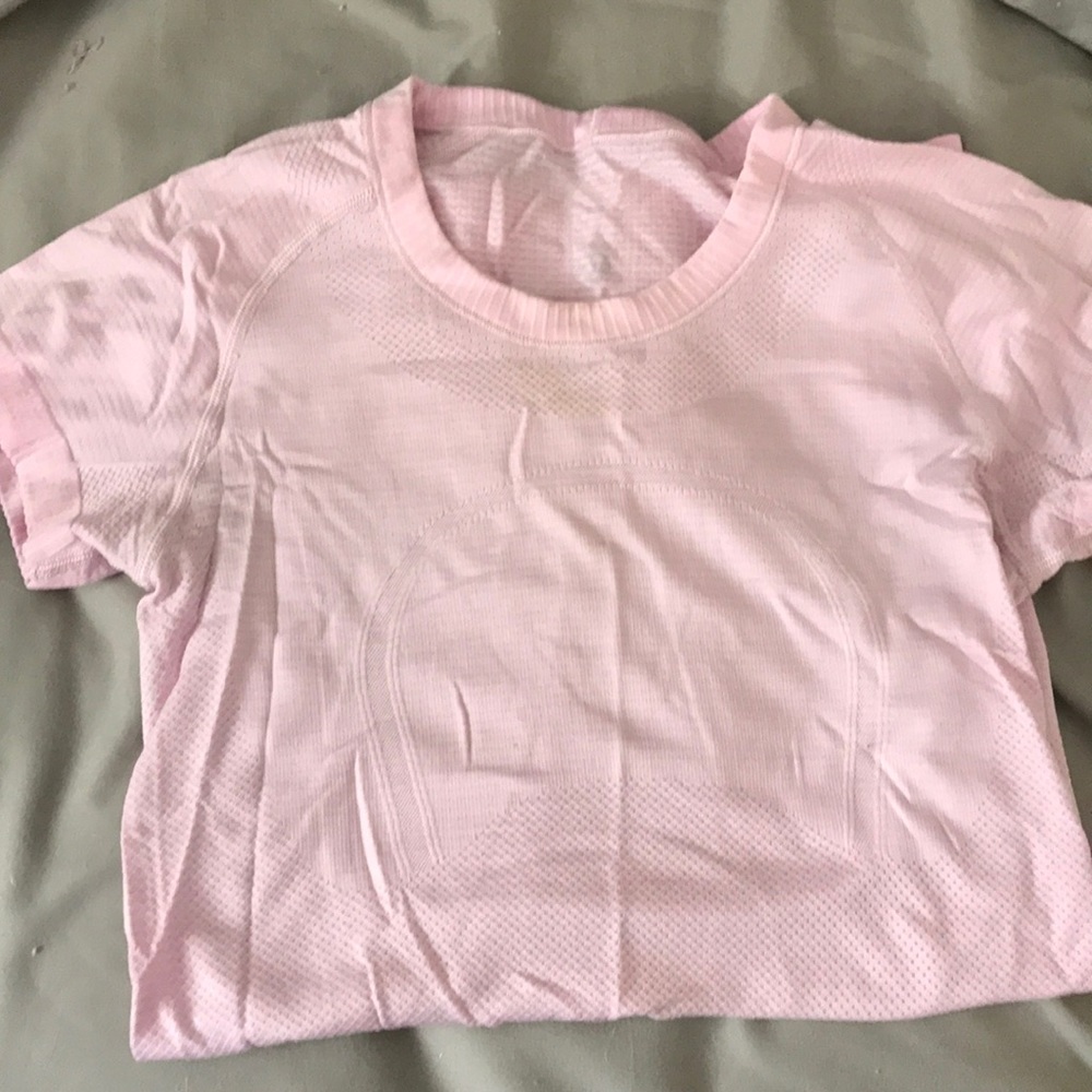 Swiftly Tech short sleeve